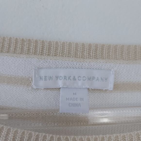 New York & Company Cream Crew Neck Sweater with 3/4 Sleeves Medium Beach Casual - Picture 3 of 4